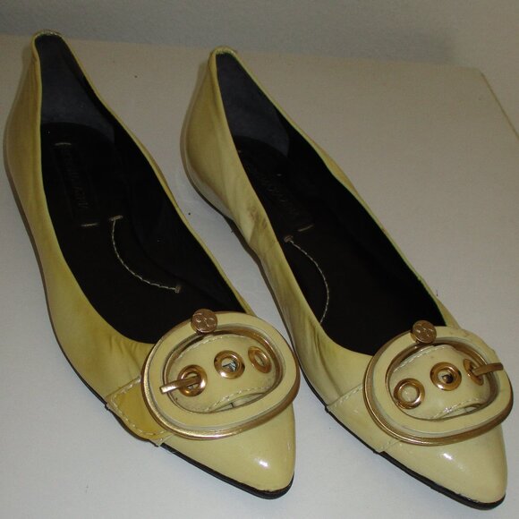 BCBGMaxAzria "Emly" Womens Gold Patent Leather Ballet Flat NWT - 6M or 36 EUR - Picture 1 of 16